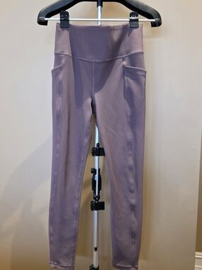 Athleta Ribbed Salutation Stash Rib Mix Tight in Mauve